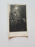 Porträtfoto Mann in Uniform. (Fotografia Milanese, F. Urbini, Firenze)