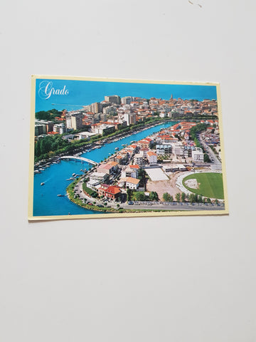 AK Grado.