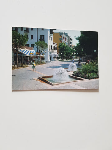 AK Grado. Viale Dante, le fontane.