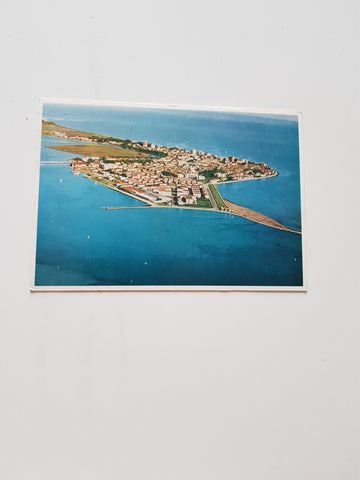 AK Grado.