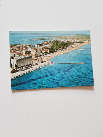AK Grado.