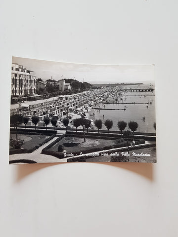 AK Grado. La Spiaggia vista dalla Villa Marchesini.