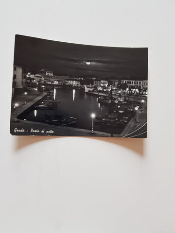 AK Grado - Porto di notte.