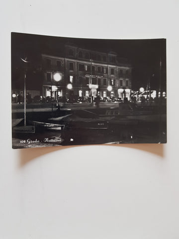 AK Grado. Notturno.