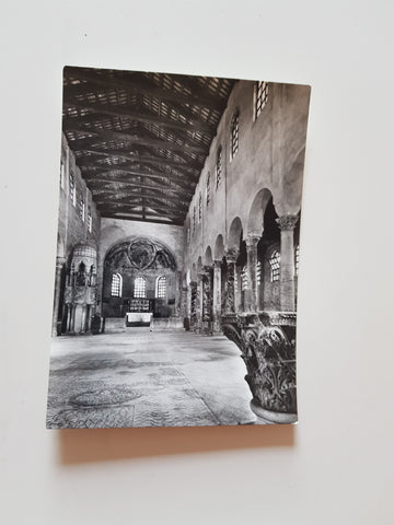 AK Grado Il Duomo. Interno.