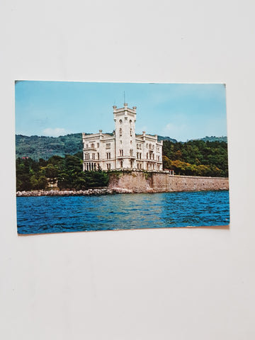 AK Trieste. Castello Miramare.