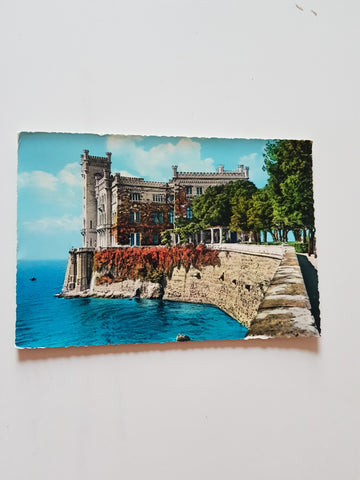 AK Trieste. Castello di Miramare.