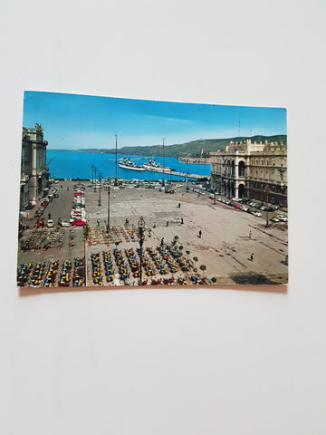 AK Trieste. Piazza Unita d'Italia.