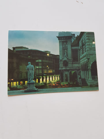 AK Udine. Piazza Liberta. Notturno.