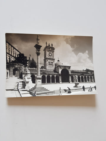 AK Udine. Piazza Liberta Loggia S. Giovanni e Torre dell'Orologio.