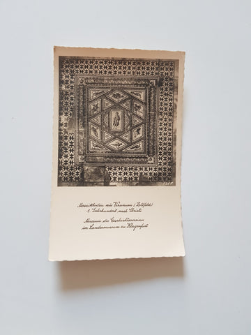 AK Mosaikboden aus Virunum (Zollfeld) 1. Jh. n. Chr. Museum des Geschichtsvereines im Landesmuseum zu Klagenfurt. (1932)