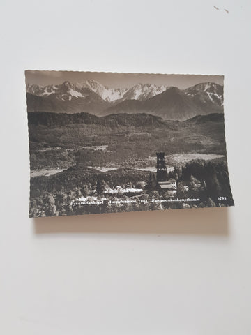 AK Pyramidenkogel. Aussichtsturm mit Karawankenhauptkamm.