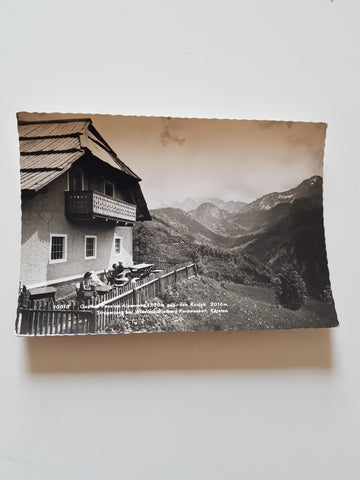 AK Gasthof Pension Alpenruhe geg. den Kosjak. Strugarjoch bei Windisch-Bleiberg.
