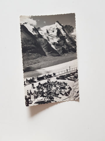 AK Parkplatz mit Großglockner.
