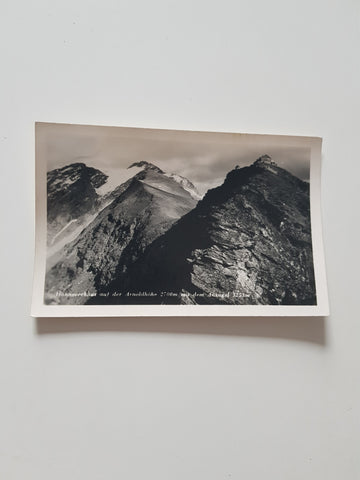 AK Hannoverhaus auf der Arnoldhöhe mit dem Ankogel.