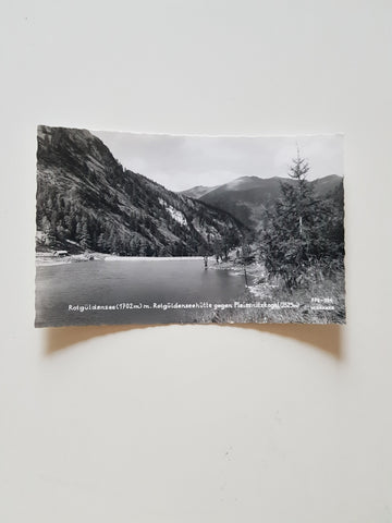AK Rotgüldensee m. Rotgüldenseehütte gegen Pleissnitzkogel.