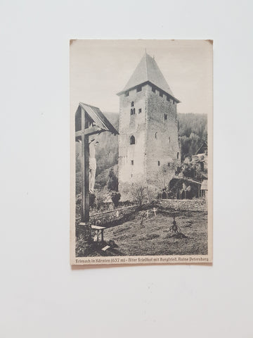 AK Friesach. Alter Friedhof mit Bergfried, Ruine Petersberg.