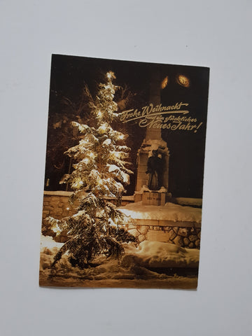 AK Hermagor. Weihnachtsbaum beim Kriegerdenkmal.