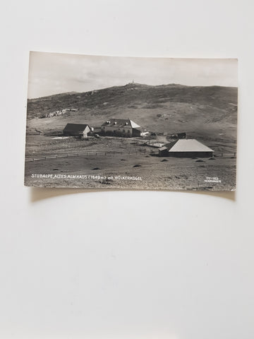 AK Stubalpe. Altes Almhaus mit Wölkerkogel.