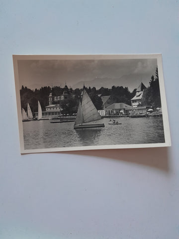 AK Velden am Wörthersee. Schloß mit Strandbad.