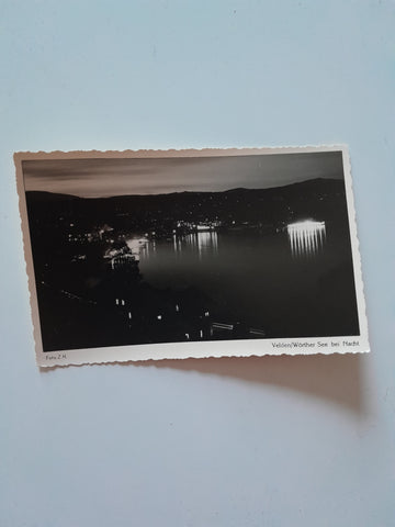AK Velden Wörther See bei Nacht.