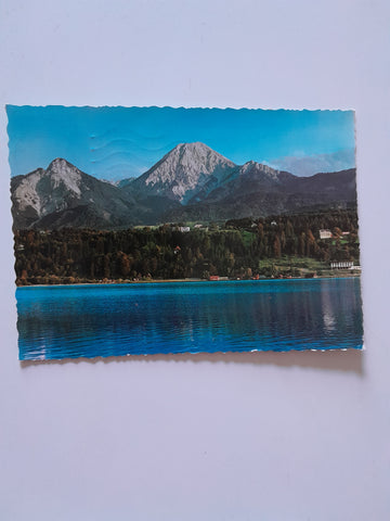 AK Blick von der Insel auf Faaker See und Mittagskogel.