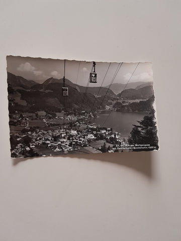 AK St. Gilgen am Wolfgangsee mit Zwölferhorn-Gondelbahn.