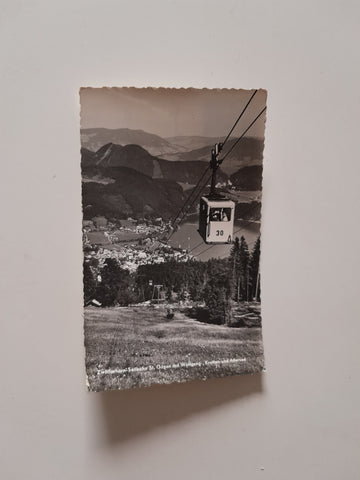 AK Zwölferhorn Seilbahn St. Gilgen mit Wolfgang-, Krotten- und Attersee.