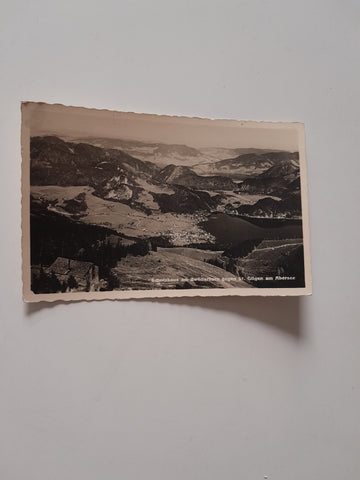 AK Schutzhaus am Zwölferkogel gegen St. Gilgen am Abersee. (1932)