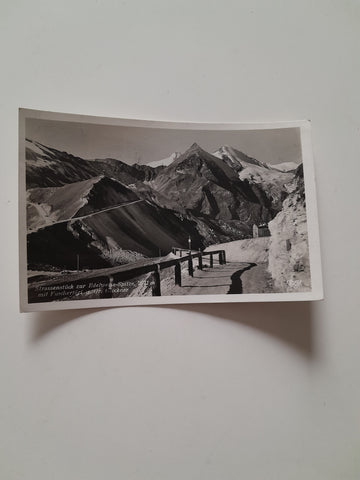 AK Strassenstück zur Edelweiss-Spitze mit Fuschertörl u. Großglockner.