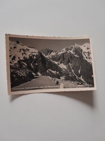 AK Großglockner Hochalpenstraße gegen die Pfandlscharte.