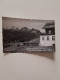 AK Alpengasthof Filzstein auf der Gerlosplatte. Blick gegen Wildkarspitze, Roßkopf u. Gerlosturm.