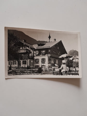 AK Kaprun. Landhaus Demel mit Blick auf Kitzsteinhorn.
