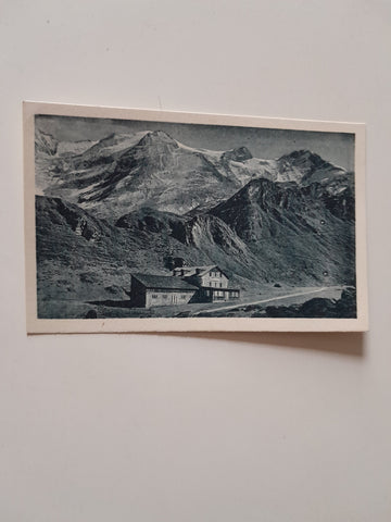 AK Wasserfallboden, Orglerhütte mit großem Wiesbachhorn. (1924)
