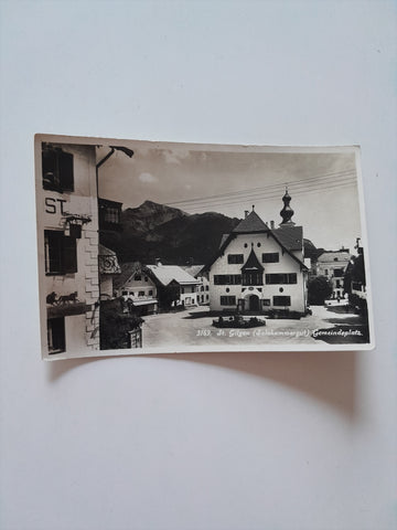 AK St. Gilgen. Gemeindeplatz.