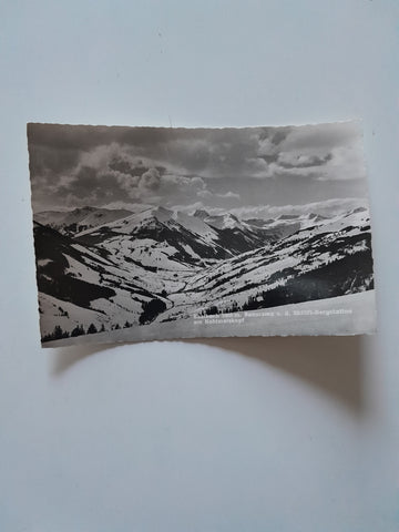 AK Saalbach. Panorama v.d. Skilift-Bergstation am Kohlmaiskopf.