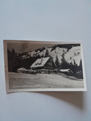 AK Akademiker Schihütte Saalbach. (1932-33)