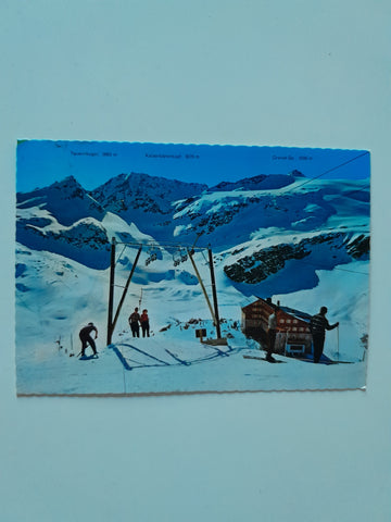 AK Skiparadies Weißsee mit Rudolfshütte Alpenvereinshaus. Uttendorf.