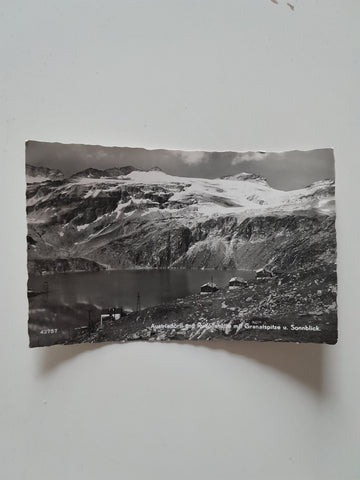 AK Austriadörfl und Rudolfshütte mit Granatspitze und Sonnblick. (1955)
