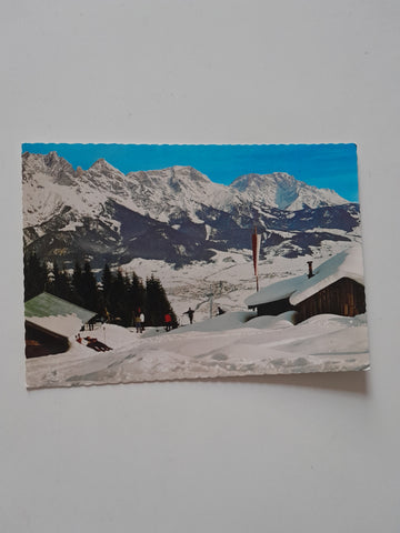 AK Saalfelden gesehen vom Biberg. (Sessellift Bergstation)