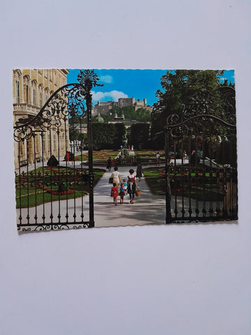 AK Salzburg. Mirabellgarten.