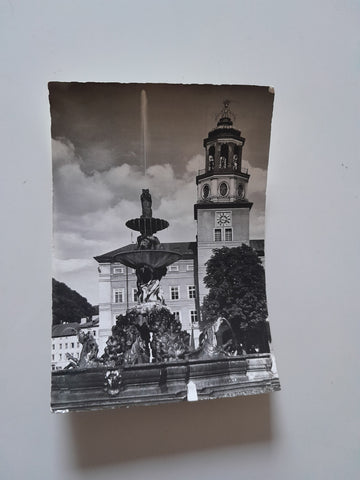 AK Salzburg. Residenzbrunnen u. Glockenspiel.