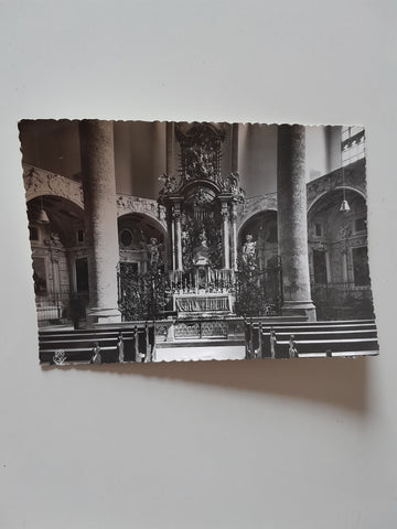 AK Salzburg. Inneres der Franziskanerkirche.