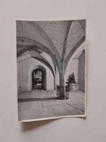 AK Salzburg. Erzabtei St. Peter. Alter Kapielsaal mit Durchblick in die Marien-(Veit-)Kapelle.