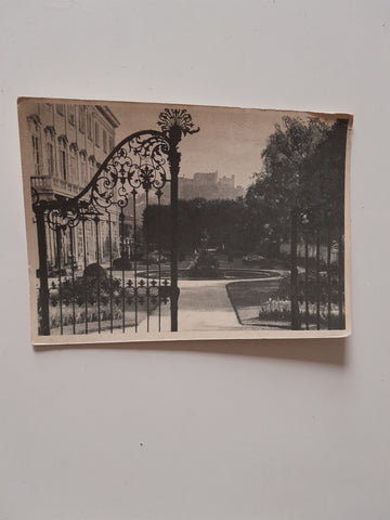 AK Salzburg. Mirabellgarten.