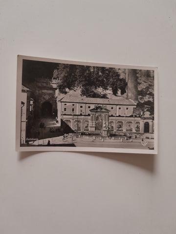 AK Salzburg. Pferdeschwemme mit Neutor.