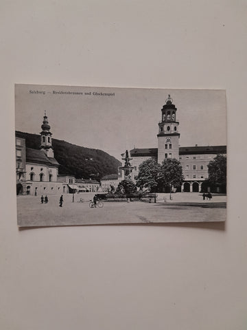 AK Salzburg. Residenzbrunnen und Glockenspiel. (1929)