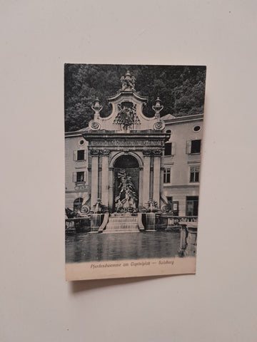 AK Salzburg. Pferdeschwemme am Capitelplatz.