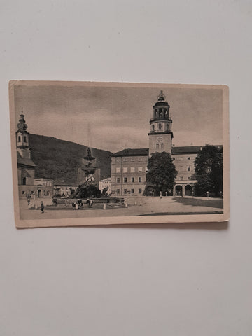 AK Salzburg Residenzplatz mit Glockenspiel