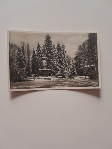 AK Graz im Winter. Stadtparkbrunnen. (1930-31)